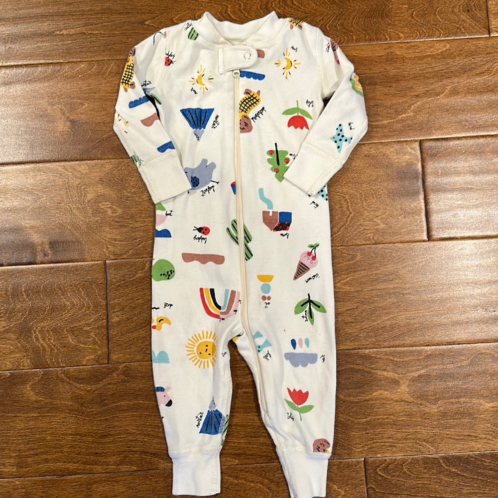 Hannah Anderson one piece baby zip sleeper 6-12mo